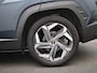 Hyundai Tucson 1.6 T-GDI PHEV Premium Sky 4WD | LMV | Automaat | Panorama dak Navigatie | Leder | Stoel/Stuur verwarming | Stoel koeling | Virtual cockpit | Cruise control | Apple carplay |Climate control | Camera | Parkeer sensoren | DAB