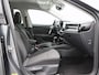 Skoda Fabia 1.0 TSi 115 Pk Automaat Selection | Virtual Cockpit | Stoel- & Stuurverwarming | Keyless | CarPlay | Sensoren Achter | LED | 15 Inch | 43.082 Km!!