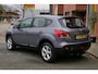 Nissan Qashqai 2.0 Tekna 4WD .pano.camera.automaat. navi. stoelverwarming. climat control