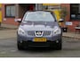 Nissan Qashqai 2.0 Tekna 4WD .pano.camera.automaat. navi. stoelverwarming. climat control