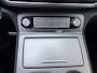 Hyundai Kona Electric EV Fashion 64 kWh | SOH 100 % | Apple carplay/android auto | 17 inch velgen | keyless entry | achteruitrij camera |
