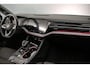 Volkswagen Touareg R Edition 3.0 TSI eHybrid 462pk Tiptronic Trekhaak, Luchtvering, Lederen bekleding, Panoramadak, Head up display, DYN audio, Adaptive cruise control