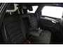 Volkswagen Touareg R Edition 3.0 TSI eHybrid 462pk Tiptronic Trekhaak, Luchtvering, Lederen bekleding, Panoramadak, Head up display, DYN audio, Adaptive cruise control