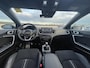 Kia Ceed Sw 1.5 T-GDi 140pk GT-Line Navigatie | Camera | Elektrische Achterklep | Panoramisch schuifkantel/dak | Stoel/stuurwielverwarming | JBL Audio
