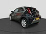 Toyota Aygo X 1.0 VVT-i MT first RIJKLAAR | Airco | Camera | Cruise Control | Stoelverwarming Vóór