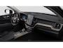 Volvo XC60 2.0 T6 Plug-in hybrid AWD Ultra Dark Volvo Guard Alarm | Extra getint glas achter | Actieve luchtvering met FOUR-C