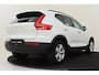 Volvo XC40 T2 AUT. MOMENTUM CORE -NAVI|CARPLAY|CRUISE|ELEK.ACHTERKLEP|VERW.VOORRUIT|AUTOMAAT