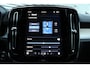 Volvo XC40 2.0 B4 Plus Dark | Lichtmetalen Velgen 6-Spaaks 18" |Premium Audio by Harman Kardon | Electronic Climate Controle | Voorstoelen + Stuurwiel Verwarmend | Keyless Entry + Keyless Start | Google Navigatiesysteem Full Map | Park Assist Voor + Achter |