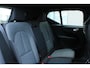 Volvo XC40 2.0 B4 Plus Dark | Lichtmetalen Velgen 6-Spaaks 18" |Premium Audio by Harman Kardon | Electronic Climate Controle | Voorstoelen + Stuurwiel Verwarmend | Keyless Entry + Keyless Start | Google Navigatiesysteem Full Map | Park Assist Voor + Achter |