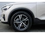 Volvo XC40 2.0 B4 Plus Dark | Lichtmetalen Velgen 6-Spaaks 18" |Premium Audio by Harman Kardon | Electronic Climate Controle | Voorstoelen + Stuurwiel Verwarmend | Keyless Entry + Keyless Start | Google Navigatiesysteem Full Map | Park Assist Voor + Achter |