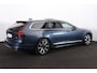 Volvo V90 T8 Recharge AWD Ultra Dark - Panorama/schuifdak - IntelliSafe Assist & Surround - 360º Camera - Harman/Kardon audio - Adaptieve LED koplampen - Verwarmde voorstoelen, stuur & achterbank - Parkeersensoren voor & achter - Elektr. bedienb. voorstoelen met geheugen - Geventileerde voorstoelen - Head up display - Extra getint glas - 19' LMV