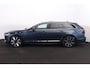 Volvo V90 T8 Recharge AWD Ultra Dark - Panorama/schuifdak - IntelliSafe Assist & Surround - 360º Camera - Harman/Kardon audio - Adaptieve LED koplampen - Verwarmde voorstoelen, stuur & achterbank - Parkeersensoren voor & achter - Elektr. bedienb. voorstoelen met geheugen - Geventileerde voorstoelen - Head up display - Extra getint glas - 19' LMV