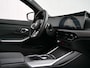 BMW 3-Serie Touring 330e 292 Pk Automaat M-Sport pakket Navigatie / Camera / Pano-dak / DAB / Apple Carplay