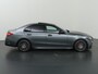 Mercedes-Benz C-klasse 200 AMG Line | Night | Panoramadak | 19" lichtmetalen velgen | Sfeerverlichting | Getint glas | Stoelverwarming |