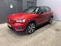 Volvo XC40 Recharge P8 AWD R-Design | Panoramadak | Trekhaak | 360 Camera | Harman/Kardon | Stoel+Stuurverwarming | 20 Inch