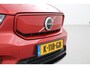 Volvo XC40 Recharge P8 AWD R-Design | Panoramadak | Trekhaak | 360 Camera | Harman/Kardon | Stoel+Stuurverwarming | 20 Inch