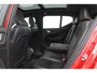 Volvo XC40 Recharge P8 AWD R-Design | Panoramadak | Trekhaak | 360 Camera | Harman/Kardon | Stoel+Stuurverwarming | 20 Inch