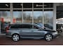 Volvo V70 2.0 Summum Nederlandse auto 231892 NAP onderhoudshistorie aanwezig laatste beurt bij 220000km met oa leren bekleding cv cruise cotrol pdc trekhaak