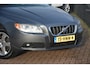 Volvo V70 2.0 Summum Nederlandse auto 231892 NAP onderhoudshistorie aanwezig laatste beurt bij 220000km met oa leren bekleding cv cruise cotrol pdc trekhaak