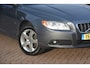 Volvo V70 2.0 Summum Nederlandse auto 231892 NAP onderhoudshistorie aanwezig laatste beurt bij 220000km met oa leren bekleding cv cruise cotrol pdc trekhaak