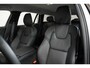 Volvo V60 T6 Plug-in hybrid AWD Essential Bright | Stoelverwarming | Adaptive Cruise Control | BLIS | Parkeersensoren voor + achter | Stoelverwarming | Stuurwielverwarming | Parkeercamera | Google Infotainment | Electrische wegklapbare Trekhaak