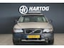 Volvo XC70 2.5 T + SCHUIFDAK / TREKHAAK / STOELVERWARMING / PDC