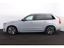 Volvo XC90 T8 Recharge AWD Ultra Dark - Luchtvering - Panorama/schuifdak - IntelliSafe Assist & Surround - 360º Camera - Harman/Kardon audio - Adaptieve LED koplampen - Verwarmde voorstoelen, stuur & achterbank - Parkeersensoren voor & achter - Elektr. bedienb. voorstoelen met geheugen - Geventileerde voorstoelen - Head up display - Draadloze tel. lader - Extra getint glas - Elektr. inklapbare trekhaak - 20' LMV