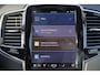 Volvo XC90 T8 Recharge AWD Ultra Dark - Luchtvering - Panorama/schuifdak - IntelliSafe Assist & Surround - 360º Camera - Harman/Kardon audio - Adaptieve LED koplampen - Verwarmde voorstoelen, stuur & achterbank - Parkeersensoren voor & achter - Elektr. bedienb. voorstoelen met geheugen - Geventileerde voorstoelen - Head up display - Draadloze tel. lader - Extra getint glas - Elektr. inklapbare trekhaak - 20' LMV