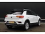 Volkswagen T-Roc 1.0 TSI 110pk Style Business Virtual Cockpit Parkeersensoren Navigatie ACC CarPlay NL-Auto!