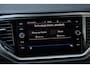 Volkswagen T-Roc 1.0 TSI 110pk Style Business Virtual Cockpit Parkeersensoren Navigatie ACC CarPlay NL-Auto!