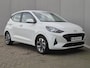 Hyundai i10 1.0 Premium 5-zits Automaat / Fabrieksgarantie tot 04-2030 / Dealer onderhouden / Apple Carplay Android Auto / Achteruitrijcamera / Airco / Cruise control / Parkeersensoren achter /