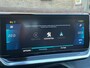 Peugeot e-2008 EV 50kWh 136PK GT + 18"/ Navi/ Clima/ Camera/ Full-LED/ Stoerverwarming/ 3-Fase/ SOH 93%/ NL auto