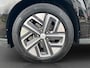 Hyundai Kona Electric EV Fashion 64 kWh 204pk | Camera | Carplay | Adaptive cruise controle | Dodehoek detectie | Head-up display | Draadloos laden | Premium audio | LED koplampen