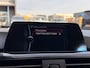 BMW 3-Serie 320i High Executive | Harman/Kardon | Leder | V + A Parkeersensoren | Schakelflippers |