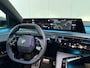 Peugeot 5008 1.2 Hybrid 136pk e-DSC6 GT | Stuurverwarming | Stoelverwarming voor- en achterin | Camera | Carplay | Keyless | Navigatie |