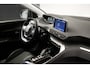 Peugeot 5008 1.2 PureTech Allure Sport (APPLE CARPLAY,NAVI,LED,CAMERA,360 VIEW,LEDER,GETINT,CRUISE,CLIMATE,SPORTSTOELEN,LM VELGEN)