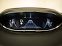Peugeot 5008 1.2 PureTech Allure Sport (APPLE CARPLAY,NAVI,LED,CAMERA,360 VIEW,LEDER,GETINT,CRUISE,CLIMATE,SPORTSTOELEN,LM VELGEN)