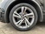 Volkswagen Tiguan 1.5 TSI R-Line / Digitaal dashboard / Navigatie / App connect / Camera / PDC V+A / Lichtmetaal 19 inch /
