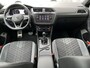 Volkswagen Tiguan 1.5 TSI R-Line / Digitaal dashboard / Navigatie / App connect / Camera / PDC V+A / Lichtmetaal 19 inch /