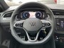 Volkswagen Tiguan 1.5 TSI R-Line / Digitaal dashboard / Navigatie / App connect / Camera / PDC V+A / Lichtmetaal 19 inch /