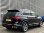 Volkswagen Tiguan 1.5 TSI R-Line / Digitaal dashboard / Navigatie / App connect / Camera / PDC V+A / Lichtmetaal 19 inch /