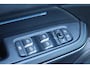 Lynk & Co 01 1.5 261PK! MY23 ZWARTE-HEMEL ROLHOES MY23 360-CAMERA PANO/SCHUIF INFINITY DAB NAVI CARPLAY STOELVERWARMING ELEK.ACHTERKLEP 20"LMV