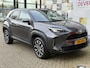 Toyota Yaris Cross 1.5 Hybrid 115 Dynamic APPLE/ANDROID STOEL/STUURVERWARMING NAVI AD-CRUISE PRIVACY-GLASS 17"LM-VELGEN