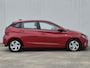 Hyundai i20 1.0 T-GDI Comfort Smart Automaat / Apple Carplay Android Auto / Airco / Achteruitrijcamera / Cruise control / Parkeersensoren achter / Elektrische ramen voor en achter / Navigatie /