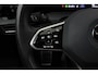 Volkswagen Golf 1.5 eTSI R-Line | LED koplampen | Dodehoek detectie | DAB+ | Adap Cruise