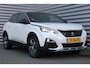 Peugeot 3008 1.6 PURETECH 165PK GT-LINE AUTOMAAT / NAVI / LEDER / CLIMA / FULL-LED / 18" LMV / CAMERA / KEYLESS / PANO. DAK / TREKHAAK / UNIEK !!