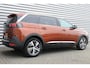 Peugeot 5008 1.2 PURETECH 130PK 7-ZITS ALLURE PACK / NAVI / LEDER / CLIMA / PDC / 18" LMV / CAMERA / AFN. TREKHAAK / KEYLESS / CRUISECONTROL / NIEUWSTAAT !!