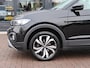 Volkswagen T-Cross 1.0 TSI Life Business | Climate Control | Parkeersensoren | 17 inch |