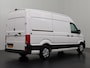Volkswagen Crafter 2.0TDI 140PK L3H3 | Navigatie | Camera | Airco | 3-Persoons | Betimmering