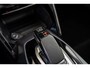 Peugeot e-2008 EV Allure 50 kWh | Achterbank in delen neerklapbaar | Achteruitrijcamera | Airco (automatisch)